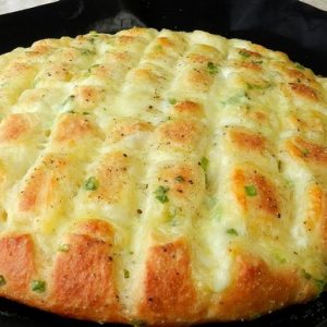 pizza-garlic-bread-cheese